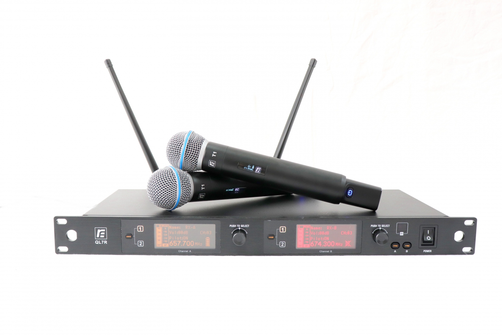RFIntell QL7R/T1-A 651,800-683,400 МГц 2-канальная радиосистема с 2-мя ручными микрофонами в Находке