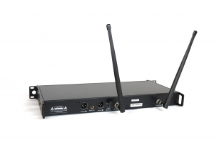 RFIntell QL7R/T1-A 651,800-683,400 МГц 2-канальная радиосистема с 2-мя ручными микрофонами в Находке
